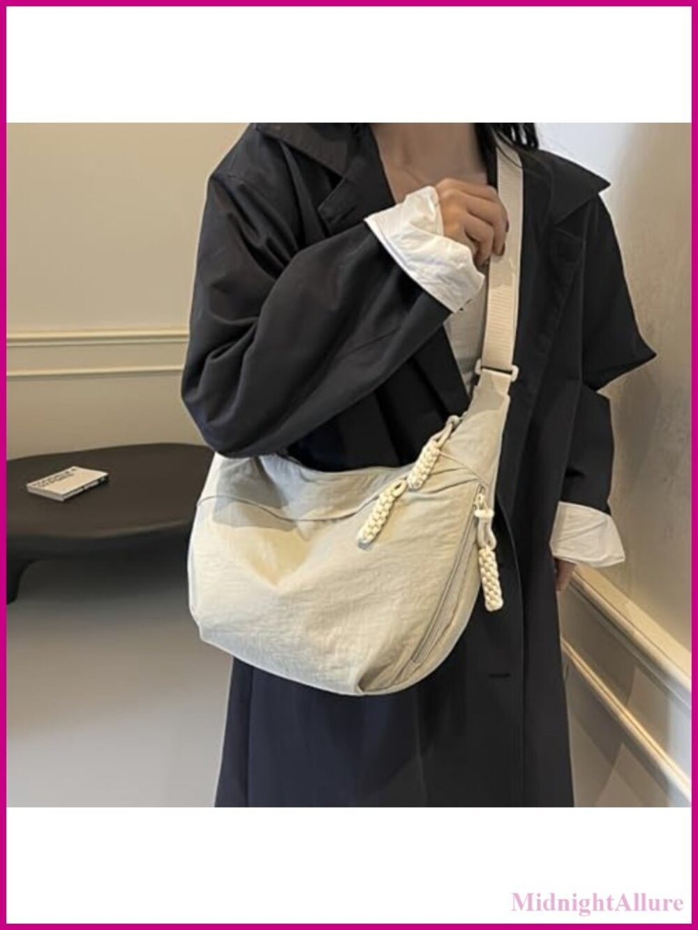 Nylon Shoulder Bag Lightweight Large Capacity Quilted Adjustable Foldable Strap